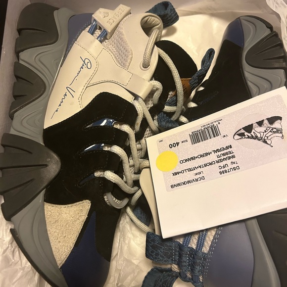 Versace sneakers - Picture 6 of 8